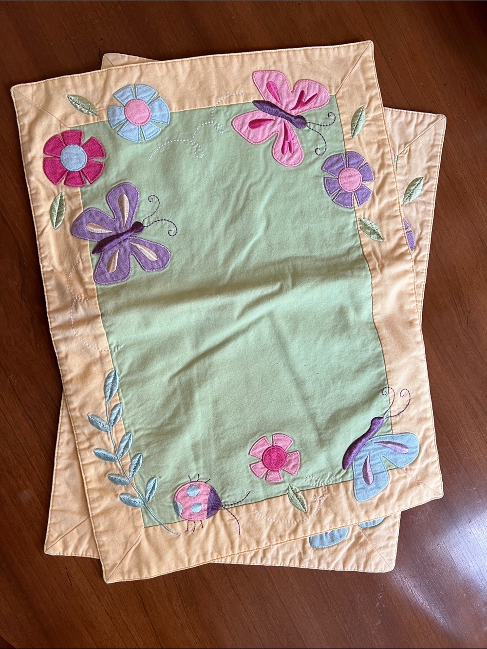 Kohl's Blossoms & Blooms Solid Pale Yellow Cloth Placemats- Set of 2